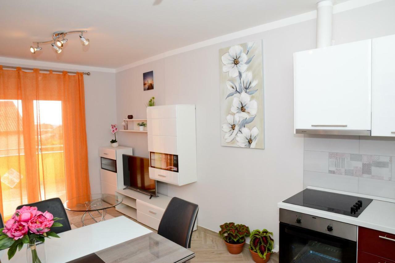 Katarina Apartment *